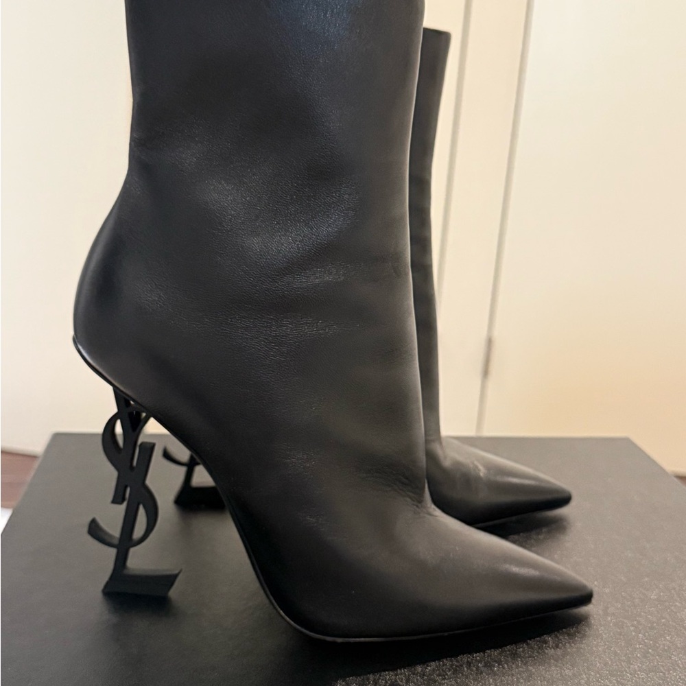 Saint Laurent Black Heeled Boots **Worn once PRISTINE CONDITION**